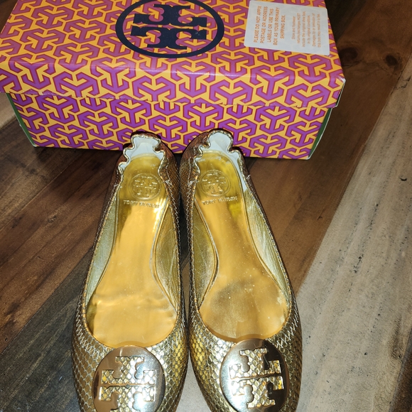 Tory Burch Metallic Gold Flats - Picture 1 of 6